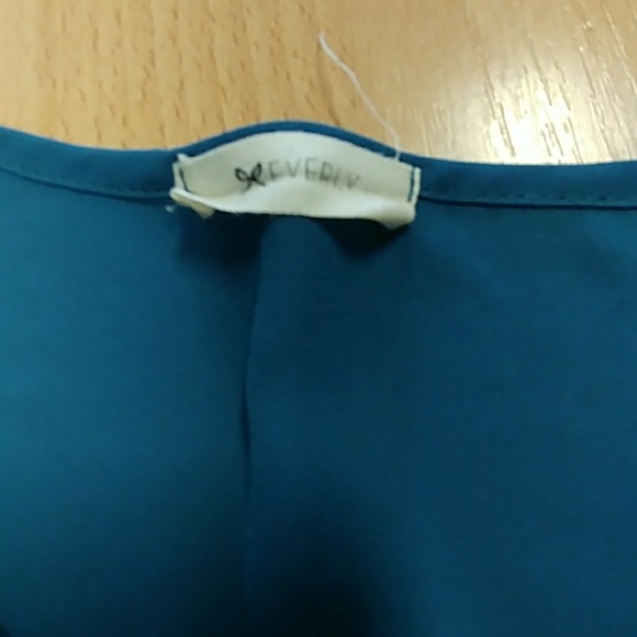 Everly Long Sleeve Chiffon Blouse - Picture 6 of 7